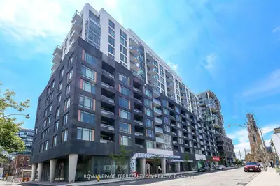 Condo Apartment in Toronto