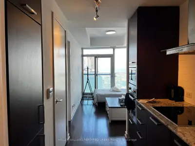 14 York Street 5602, Toronto C01, On M5j 0b1