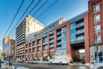 Condo Apartment in Toronto