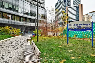 11 Wellesley Street W 4609, Toronto C01, On M4y 1e8