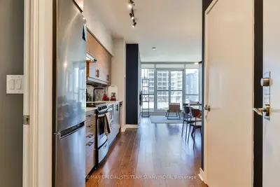 Condo Apartment in Toronto