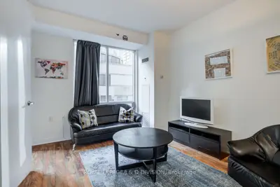 85 Bloor Street E 414, Toronto C08, On M4w 3y1