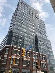 181 Huron Street 606, Toronto C01, On M5t 2b6