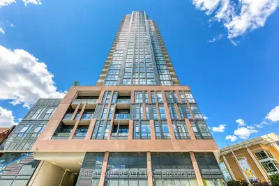 Condo Apartment in Toronto