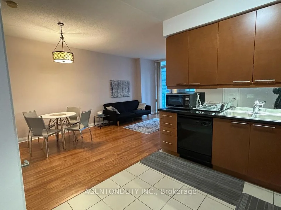 1121 Bay Street 801, Toronto C01, On M5s 3l9