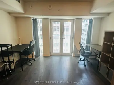 955 Bay Street 722, Toronto C01, On M5s 2a2