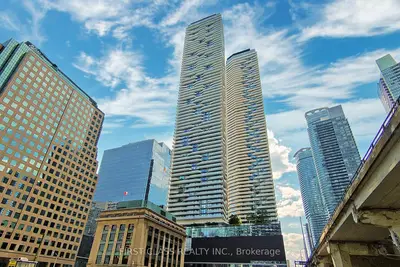 100 Harbour Street 2206, Toronto C01, On M5j 2t5