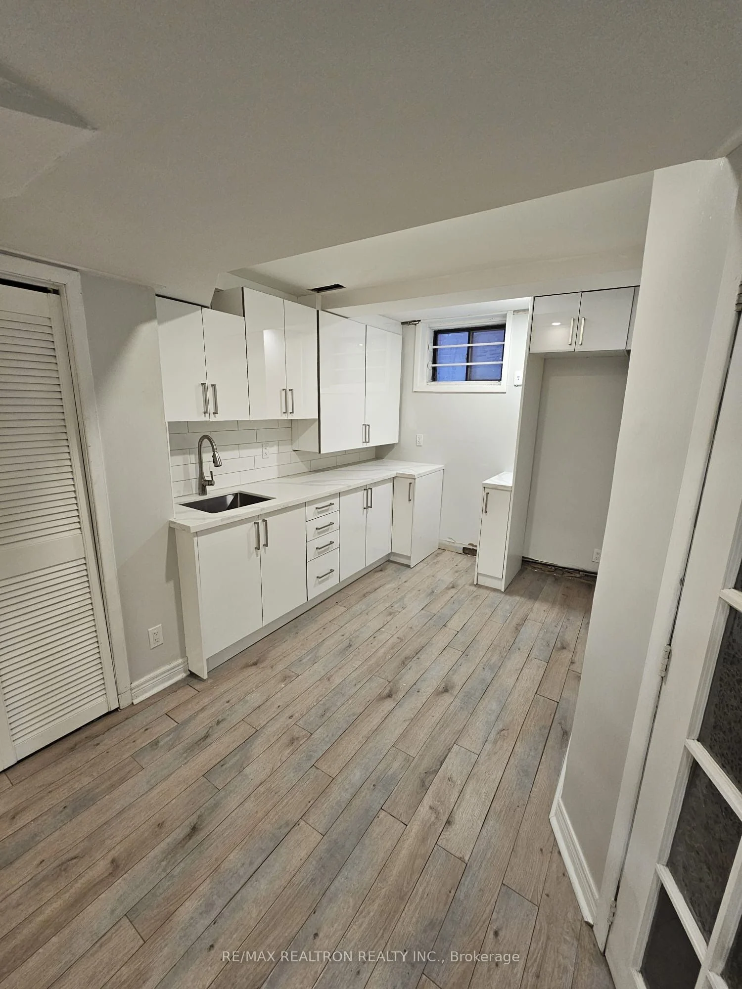 600 Church Street 2, Toronto C08, ON M4Y 2E7