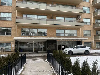 111 Lawton Boulevard 105, Toronto C02, On M4v 1z9