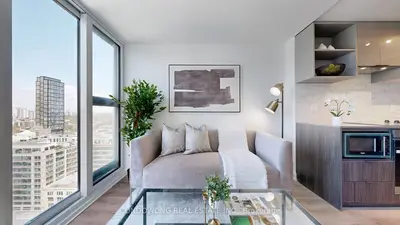 Condo Apartment in Toronto