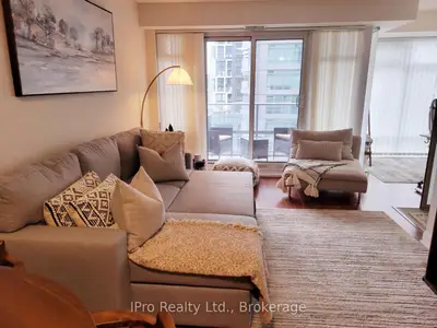 2191 Yonge Street 1204, Toronto C10, On M4s 3h8