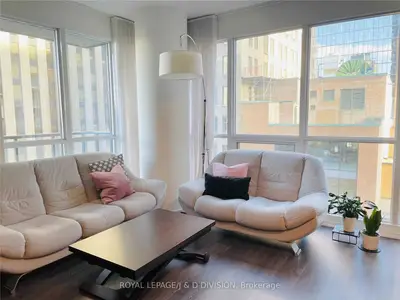 70 Temperance Street 1503, Toronto C01, On M5h 0b1