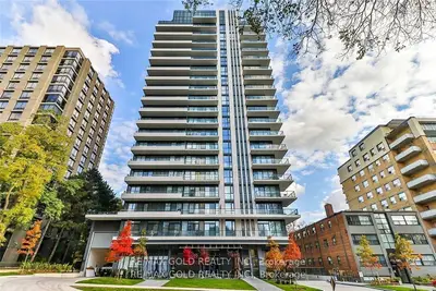 Condo Apartment in Toronto