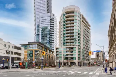Condo Apartment in Toronto