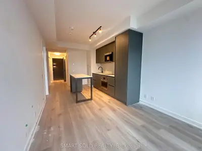 108 Peter Street 3708, Toronto C01, On M5v 2g7