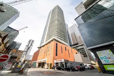 Condo Apartment in Toronto