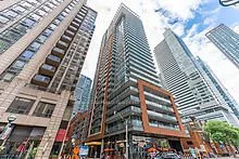8 Mercer Street 401, Toronto C01, On M5v 0c4