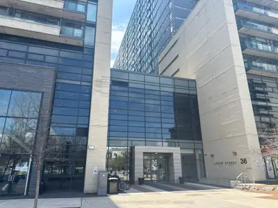 36 Lisgar Street 1515e, Toronto C01, On M6j 3g2