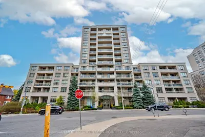 Condo Apartment in Toronto