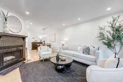 Condo Townhouse in Toronto