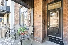 951 Dundas Street W, Toronto C01, ON M6J 1W4