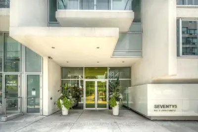 Condo Apartment in Toronto
