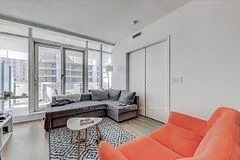 1 Bloor Street E 3308, Toronto C08, ON M4W 0A8