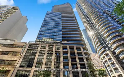 25 Carlton Street 2208, Toronto C08, On M5b 1l4