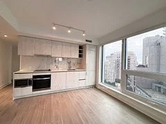 8 Wellesley Street W 2903, Toronto C01, ON M4Y 0J5