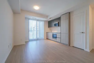 8 Widmer Street 4808, Toronto C01, On M5v 0w6
