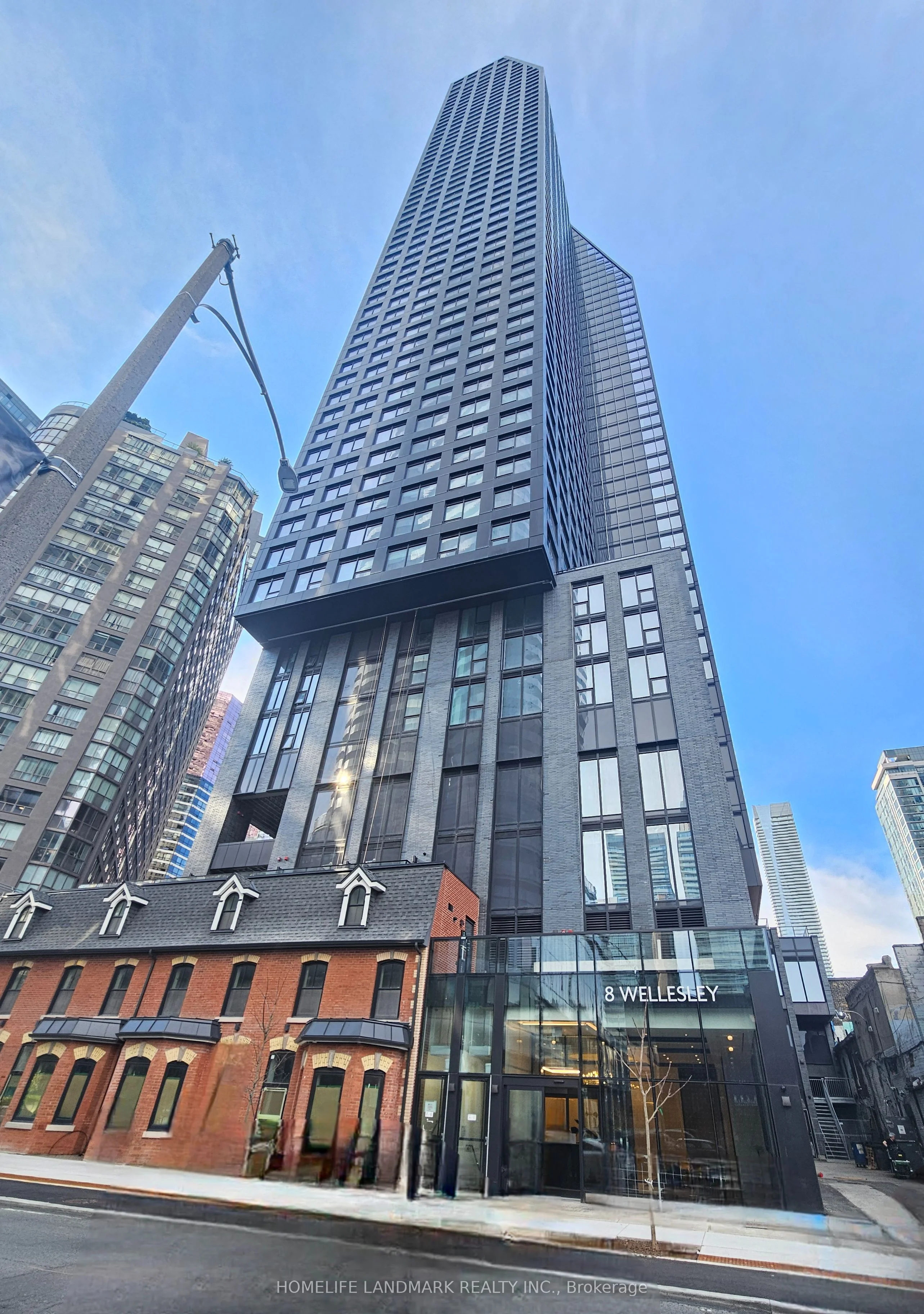 8 Wellesley Street W 2105, Toronto C01, On M4y 0j5