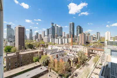 Condo Apartment in Toronto