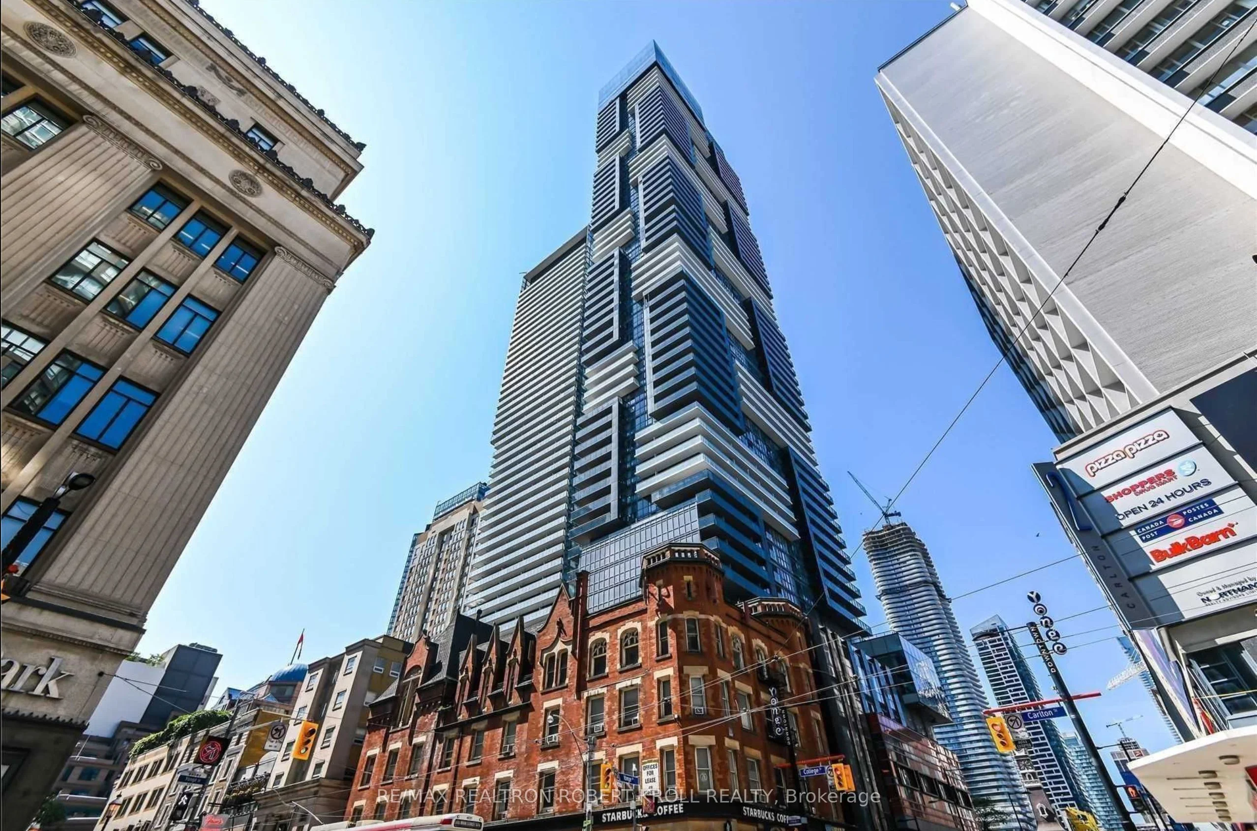 Condo Apartment in Toronto
