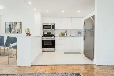 Condo Apartment in Toronto