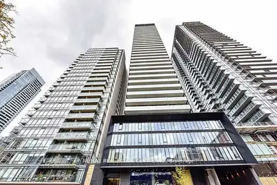 28 Wellesley Street E 3406, Toronto C08, On M4y 0c4