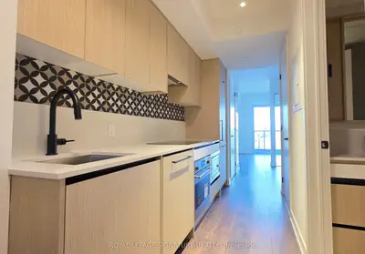 Condo Apartment in Toronto