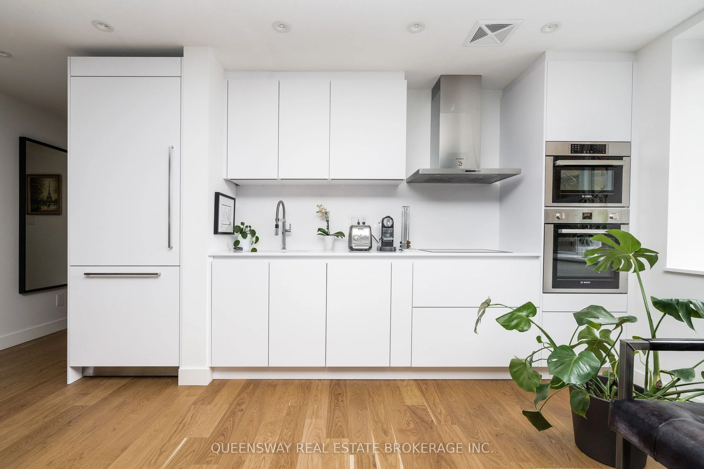 263 Russell Hill Road 303, Toronto C02, On M4v 2t4