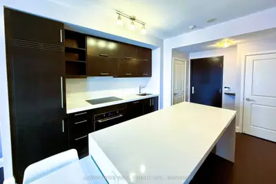 1080 Bay Street 2106, Toronto C01, On M5s 0a5