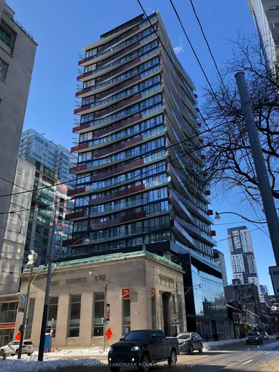 215 Queen Street W 1215, Toronto C01, On M5v 0p5