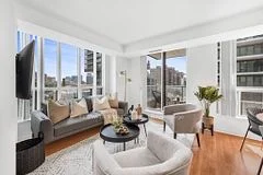 76 Shuter Street 606, Toronto C08, On M5b 1b4