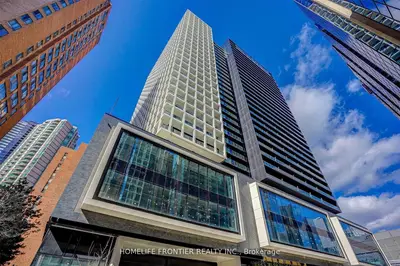 20 Edward Street 1709, Toronto C01, On M5g 0c5