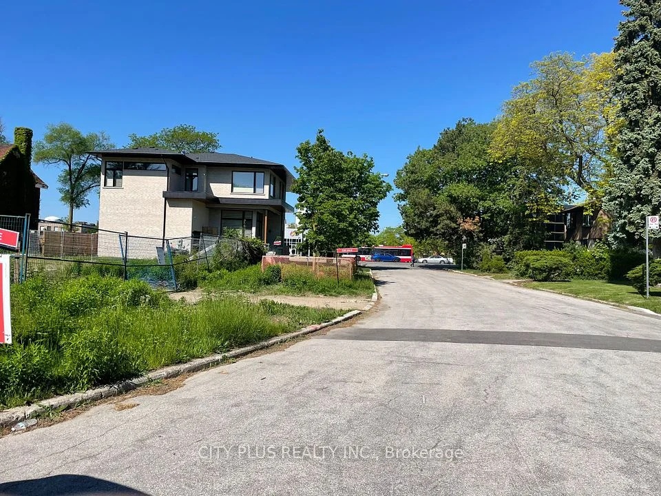 18 Legato Court, Toronto C13, On M3b 2x1