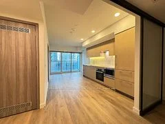 1 Concord Cityplace Way 317, Toronto C01, ON M5V 0X3