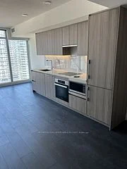 1 Concord Cityplace Way 1712, Toronto C01, On M5v 0x3