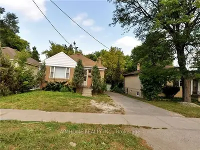 Detached in Toronto