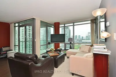 81 Navy Wharf Court 3506, Toronto C01, On M5v 3s2