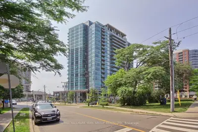 Condo Apartment in Toronto