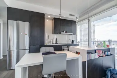 1 Bloor Street E 2504, Toronto C08, On M4w 0a8