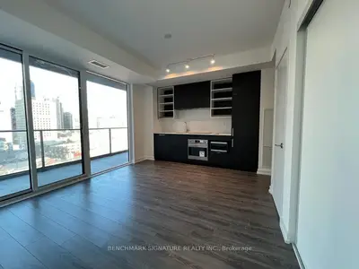 20 Edward Street 1001, Toronto C01, On M5g 0c5