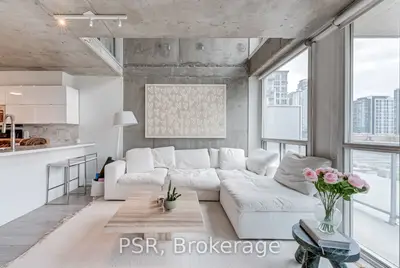 Condo Apartment in Toronto